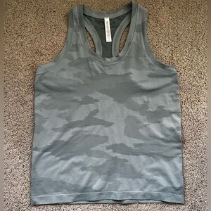 Athleta Momentum Tank